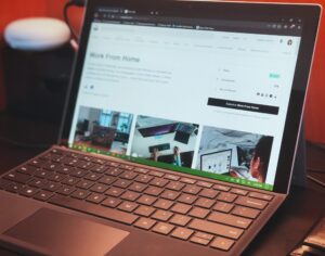 turn your laptop into a wifi hotspot